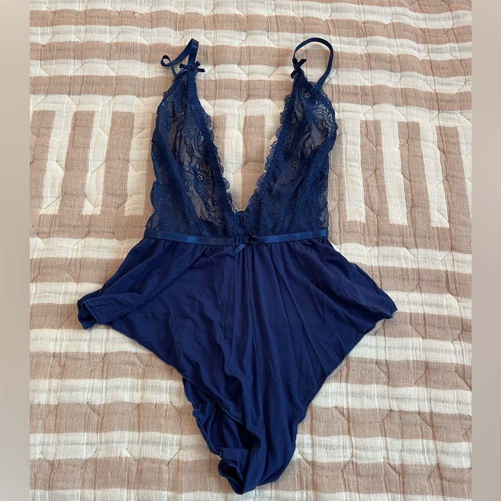 Size S/M Yandy navy lace onesie!